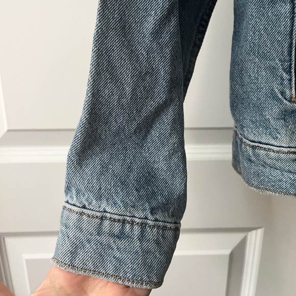 Distressed Levi’s Red Tab Denim Jacket - Medium - Picture 4 of 10